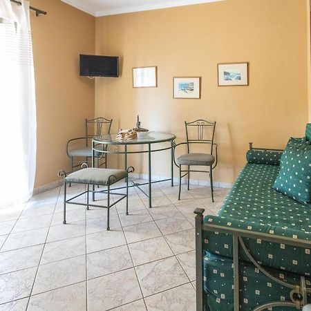 Amfitrion Appartement Gythio Buitenkant foto